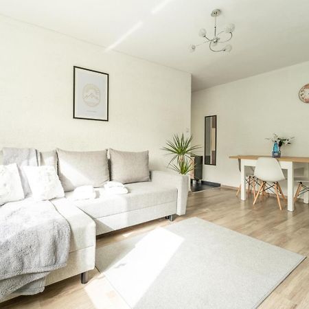 Apartament Gold - 2 Osobne Sypialnie Z Balkonem - Spaceapart Jelenia Góra Kültér fotó