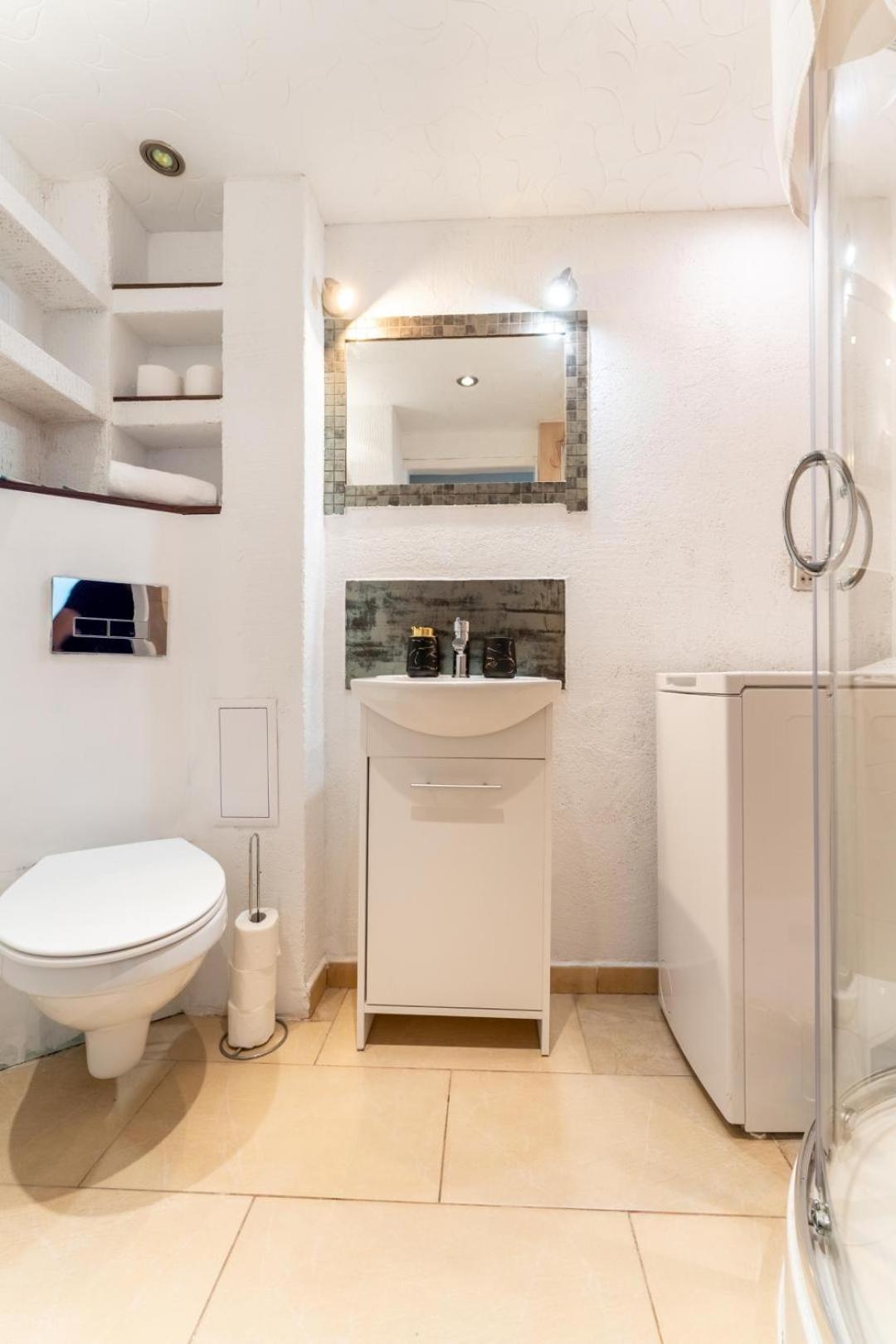 Apartament Gold - 2 Osobne Sypialnie Z Balkonem - Spaceapart Jelenia Góra Kültér fotó