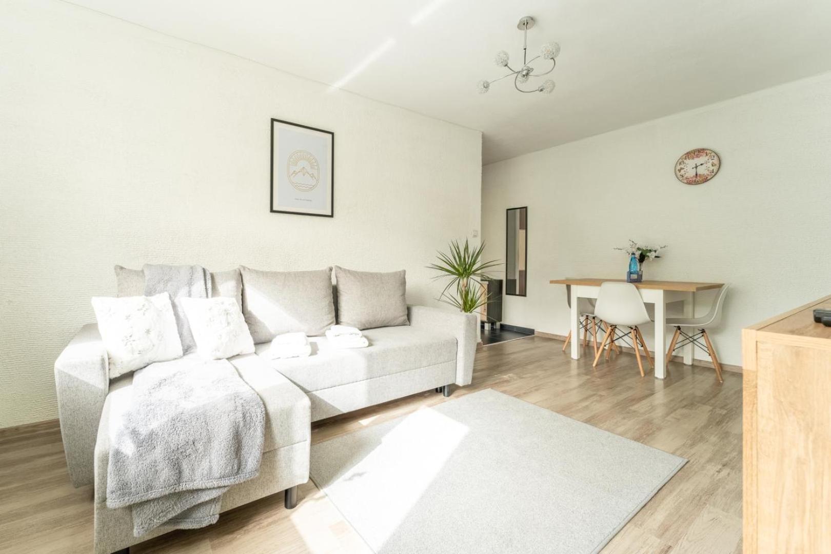 Apartament Gold - 2 Osobne Sypialnie Z Balkonem - Spaceapart Jelenia Góra Kültér fotó